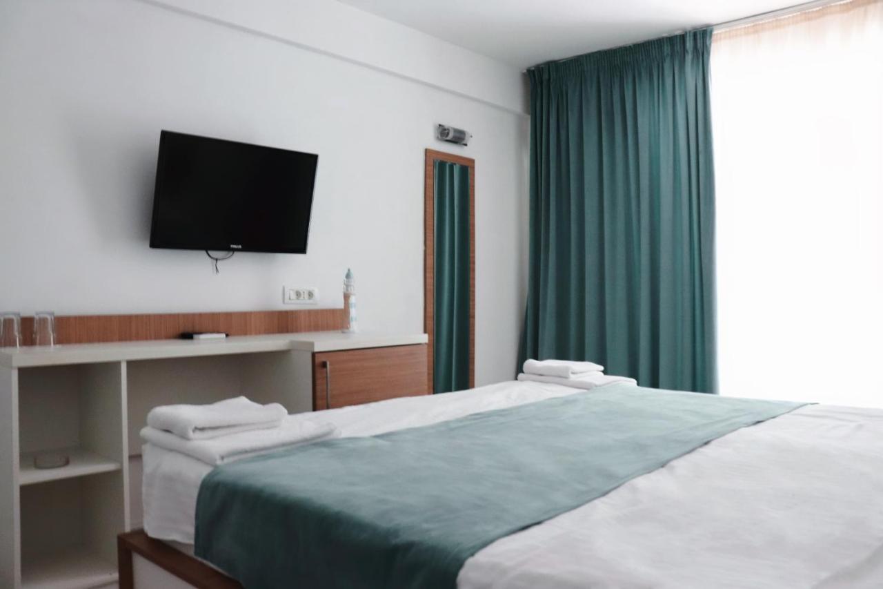 Hotel Victory Mamaia Exterior foto